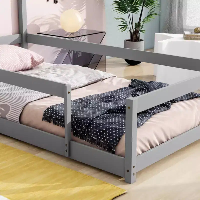 Okak Twin Size House-shaped Headboard Floor Bed with Safety Fences, Modern Wood Low-Profile Bed Frame for Home Use