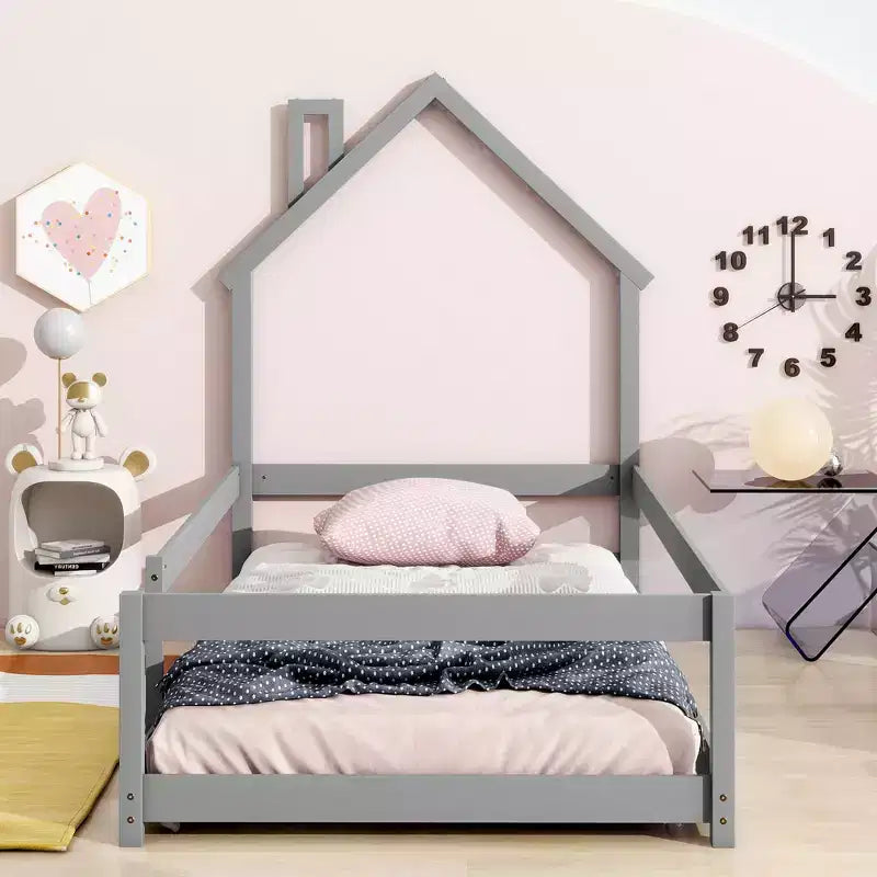 Okak Twin Size House-shaped Headboard Floor Bed with Safety Fences, Modern Wood Low-Profile Bed Frame for Home Use