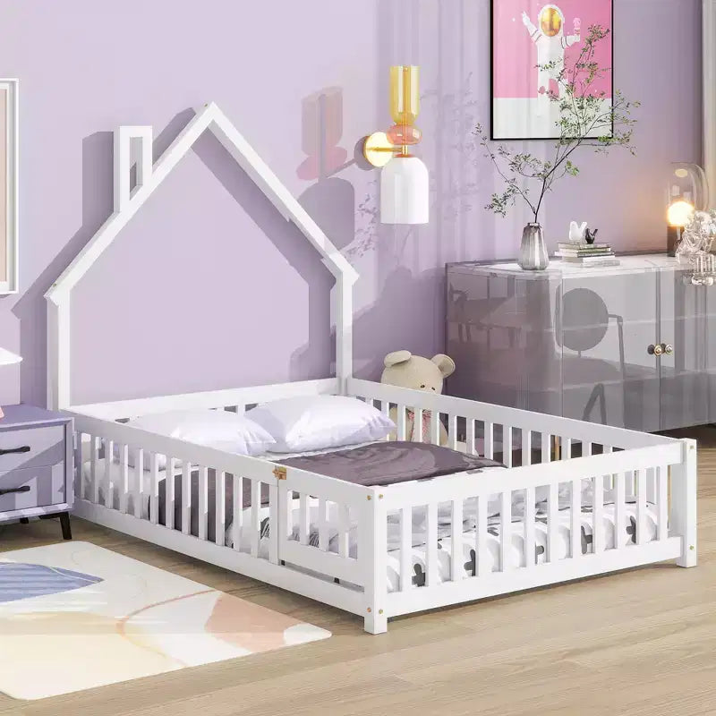 MAYEERTY Full House-shaped Headboard Floor Bed with Fence White