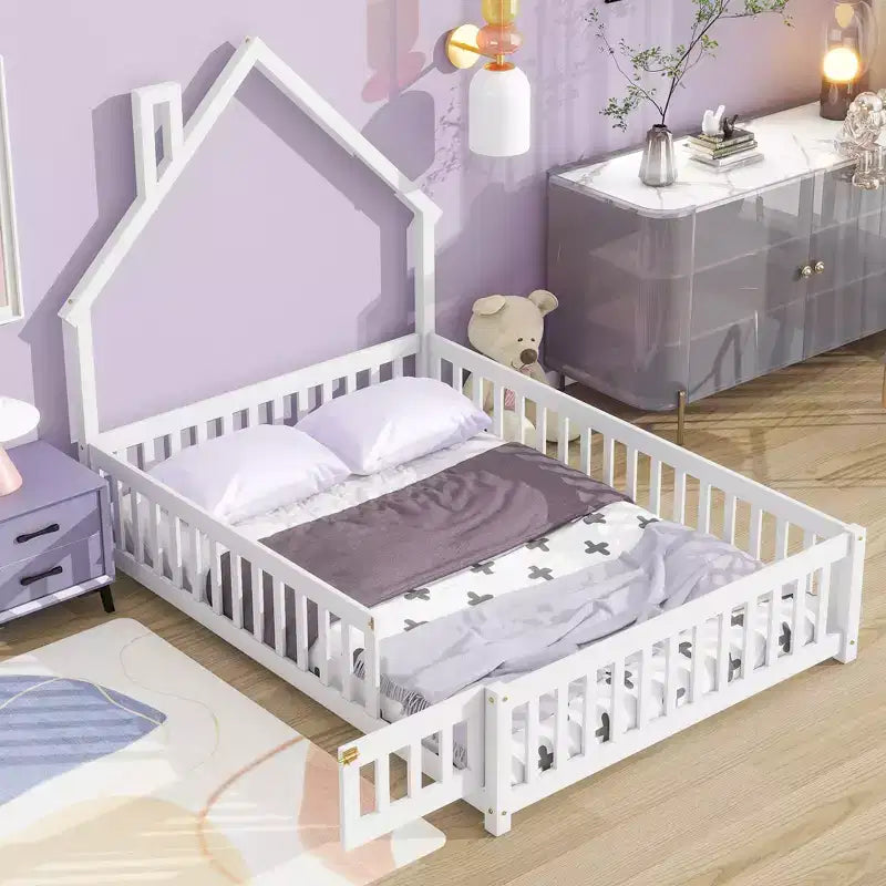 MAYEERTY Full House-shaped Headboard Floor Bed with Fence White