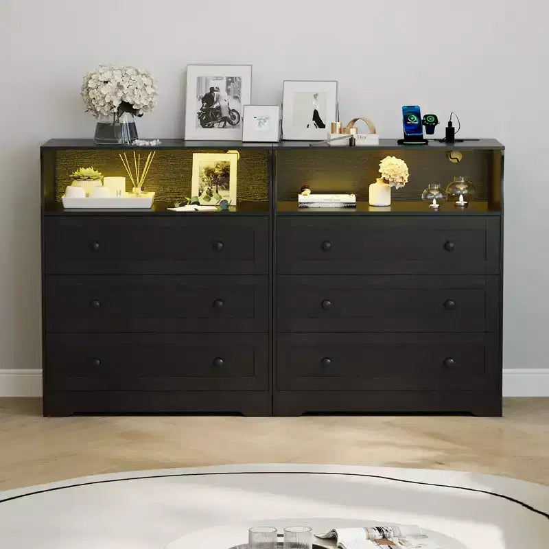 Small Dresser for Bedroom Closet Bedside with 3 Drawers, Wooden Dressers with Charging Station and LED Lights, Wood Chest of Drawers for Living Room