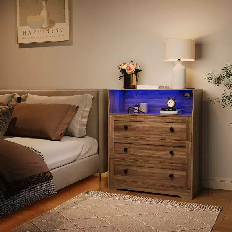 Small Dresser for Bedroom Closet Bedside with 3 Drawers, Wooden Dressers with Charging Station and LED Lights, Wood Chest of Drawers for Living Room