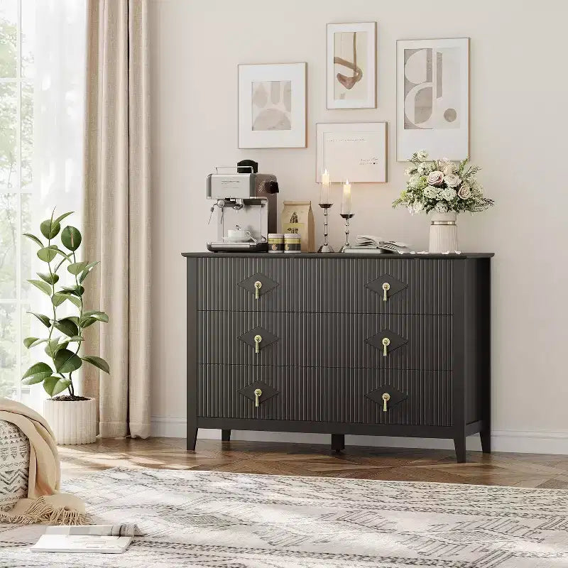 Commode à 6 tiroirs cannelés de 54 po de large pour chambre à coucher, commode moderne en bois avec poignées en métal, meuble de rangement pour salon, couloir ou entrée