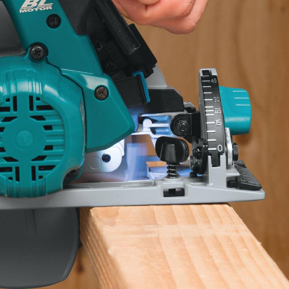 18V LXT Lithium-Ion Brushless Cordless 6-1/2 in. Circular Saw (Tool only) XSH03Z from