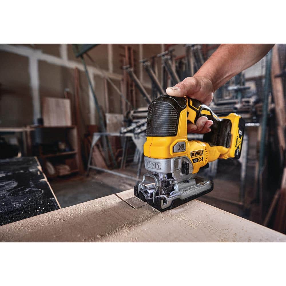 20V MAX XR Cordless Brushless Jigsaw (Tool Only) DCS334B