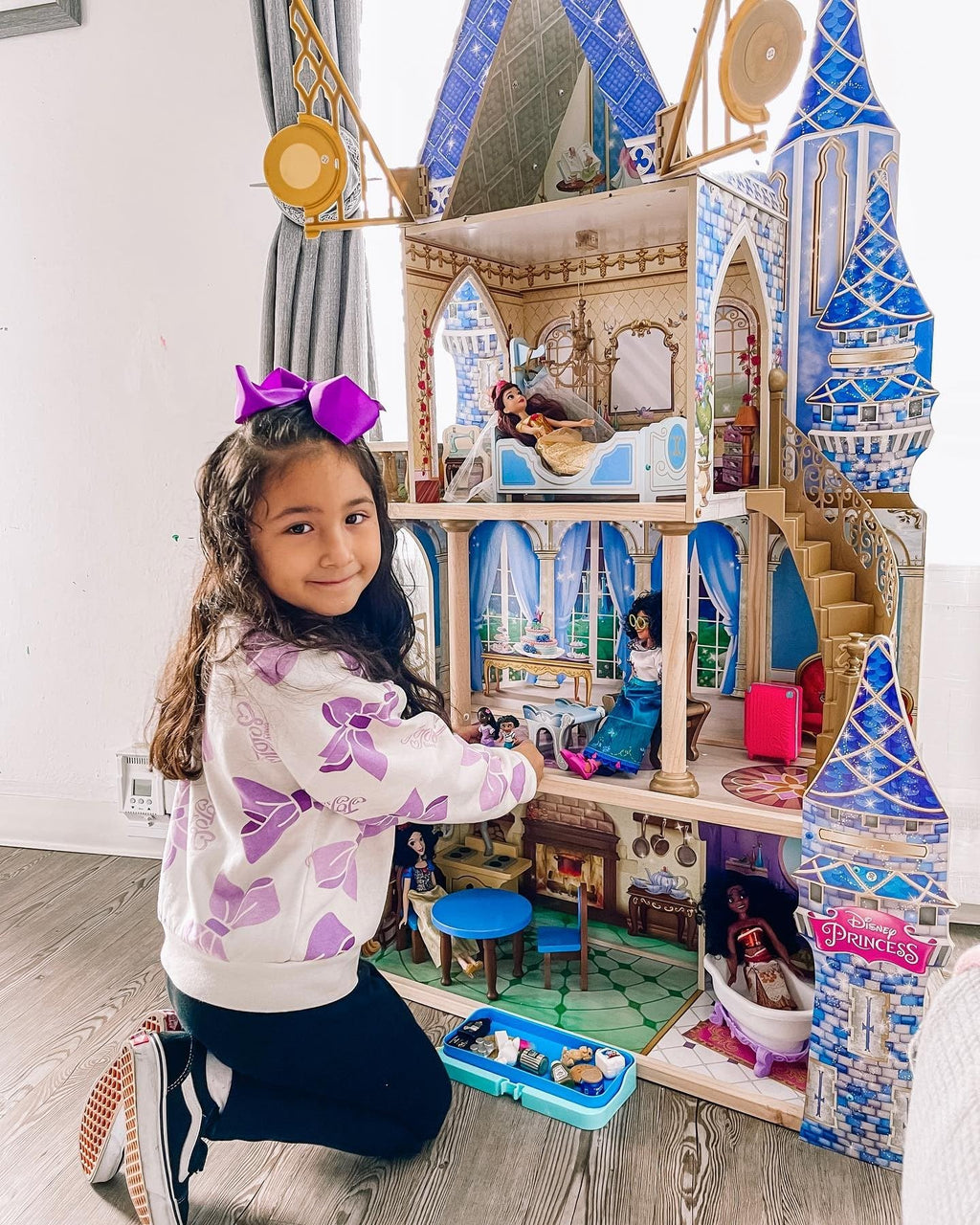 KidKraft Princess Cinderella Dollhouse Exclusive