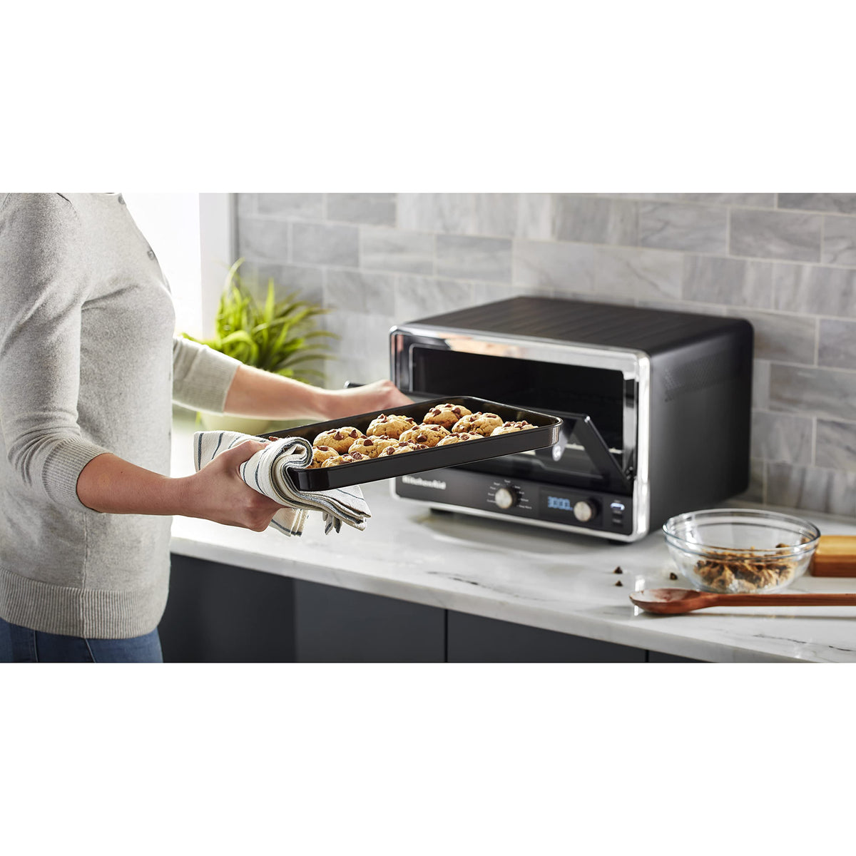 KitchenAid KCO211BM Digital Countertop Toaster