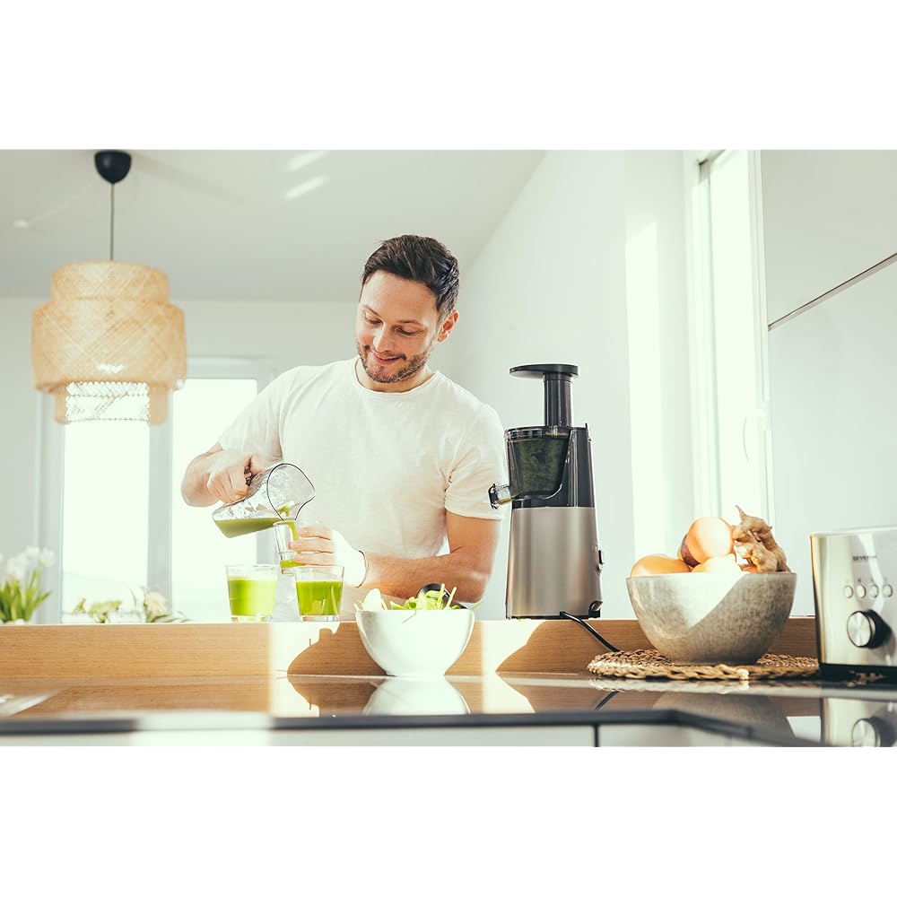 SEVERIN Slow Juicer - Centrifugeuse pour jus, sorbets, glaces, confitures et autres, presse-agrumes électrique en acier inoxydable, nettoyage facile, bac de récupération de 1L, 150 Watt, ES 3571 : Cuisine et Maison