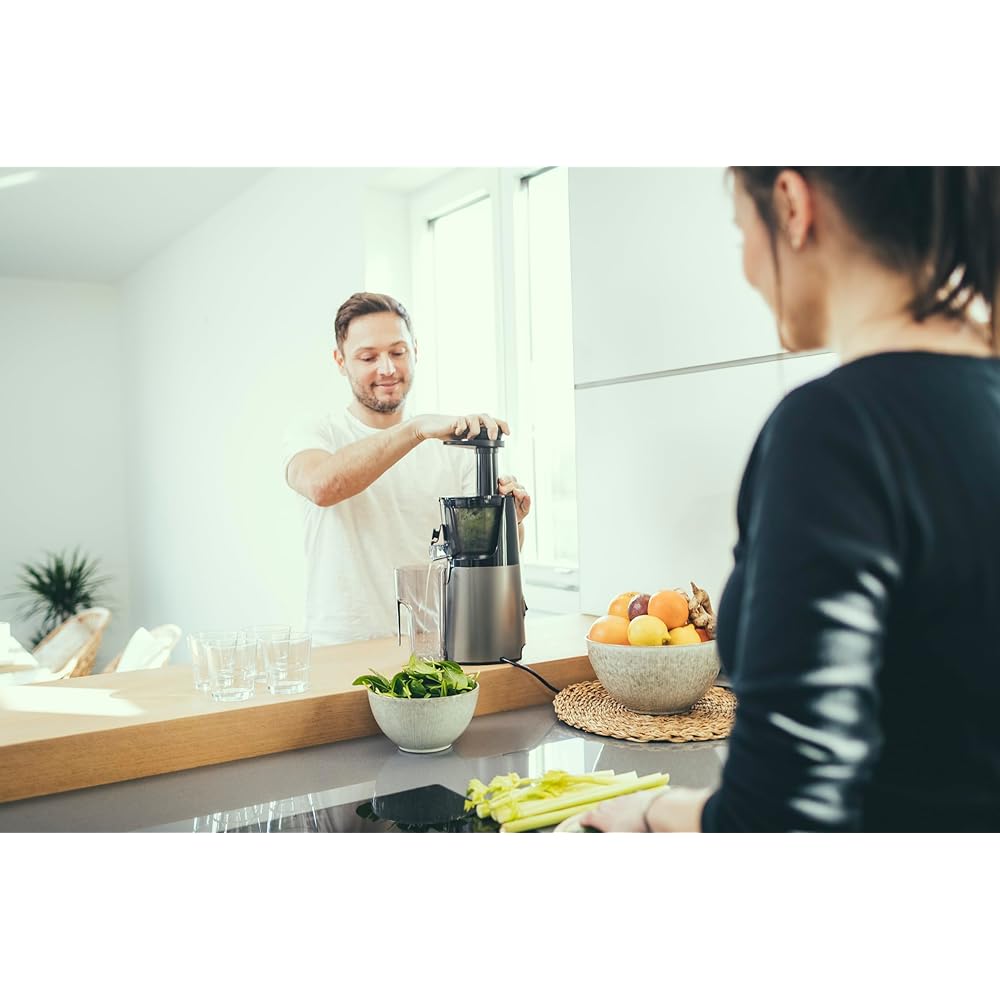 SEVERIN Slow Juicer - Centrifugeuse pour jus, sorbets, glaces, confitures et autres, presse-agrumes électrique en acier inoxydable, nettoyage facile, bac de récupération de 1L, 150 Watt, ES 3571 : Cuisine et Maison